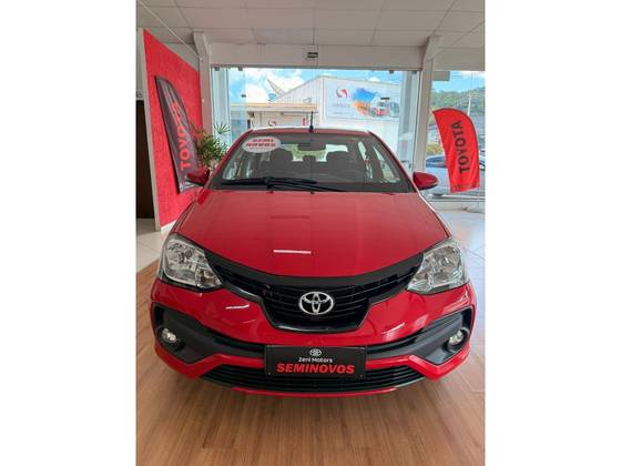 TOYOTA ETIOS 1.5 X PLUS SEDAN 16V FLEX 4P AUTOMÁTICO